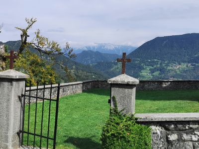 Vlada razglasila Arheološki park Divje babe za kulturni spomenik državnega pomena - img-20200826-104530-jpg.jpg