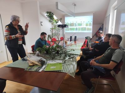 V projektu Central BIC uspešno izveden sklop izobraževalnih aktivnosti o invazivnih tujerodnih rastlinah - img-20260313-131653-jpg.jpg